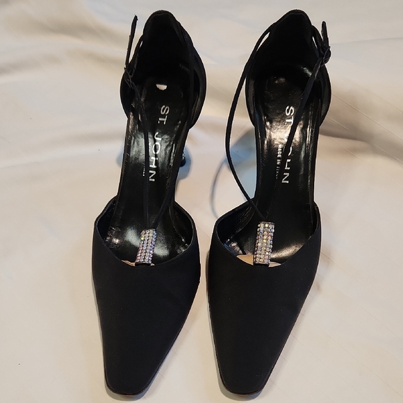St. John Shoes - St. John Black Pointed Toe Ankle-Strap Heels with Crystal T-Bar Heels Sz 8